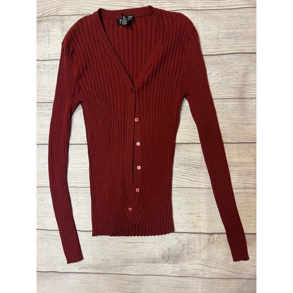 New York & Company Ribbed Button Front Cardigan Sweater‎ Rust Red Small